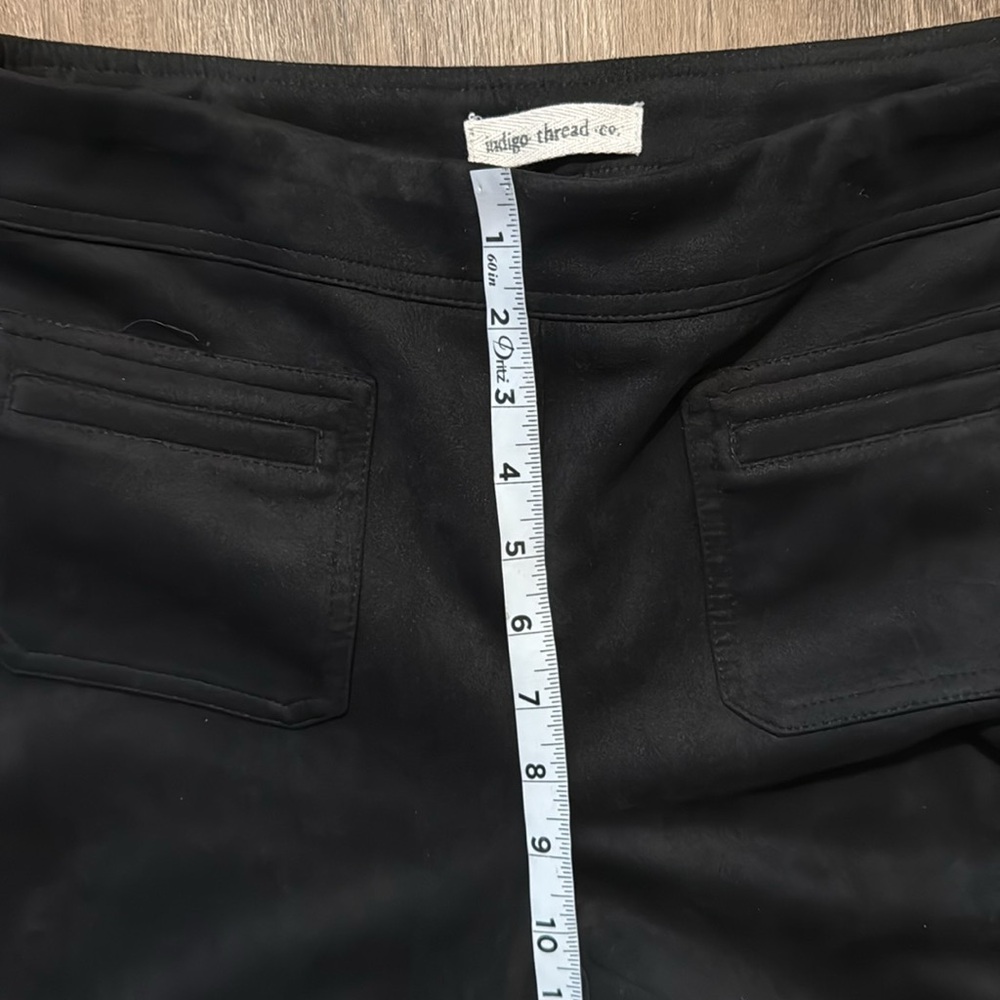 Indigo Thread Co Black Faux Suede Pants Size 6 - Picture 6 of 8